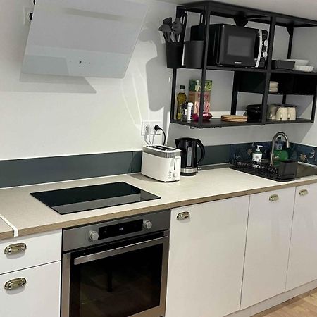 Appartement Au Calme Dans Le Quartier Historique Pour 4 Personnes Avec Espace Exterieur Pau Exterior photo