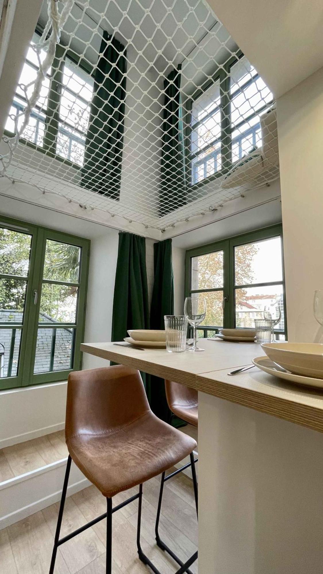 Appartement Au Calme Dans Le Quartier Historique Pour 4 Personnes Avec Espace Exterieur Pau Exterior photo